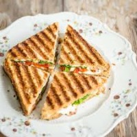 Paneer Peri-peri Sandwich (Small)