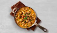 Soyabean Matar Masala