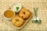 Idli Medu Vada (2 Pcs)