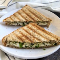 Creamy Paneer (Multigrain Bread Veg)