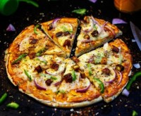 Peppy Paneer Pizza (Small)