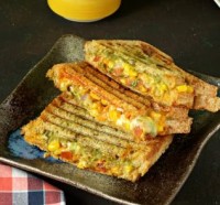 Spicy Garlic Corn Tosties